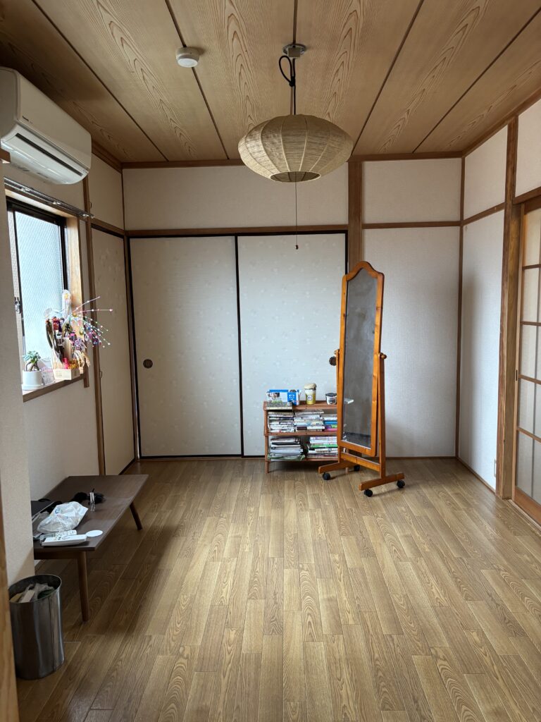 整理収納後、インテリアコーディネート前のビフォー写真